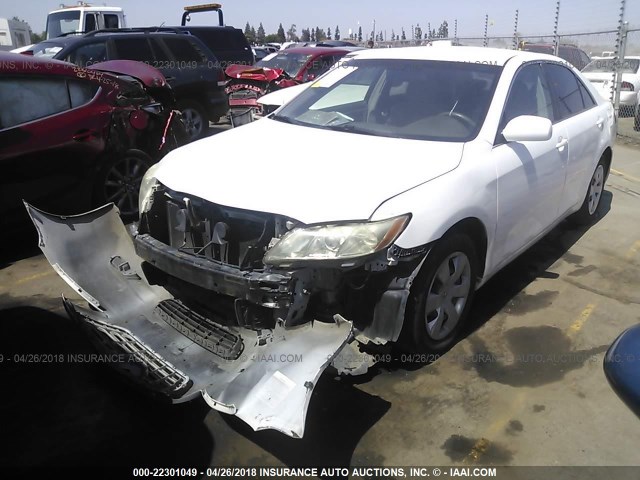 4T1BE46K47U547779 - 2007 TOYOTA CAMRY NEW GENERAT CE/LE/XLE/SE WHITE photo 2