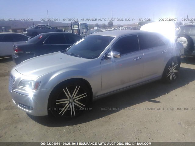 2C3CCACG1CH277537 - 2012 CHRYSLER 300 LIMITED SILVER photo 2