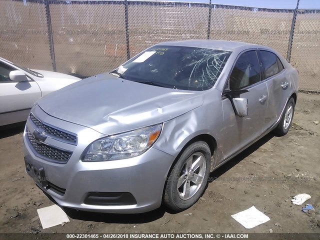 1G11C5SA2DF243237 - 2013 CHEVROLET MALIBU 1LT 银色 照片 2