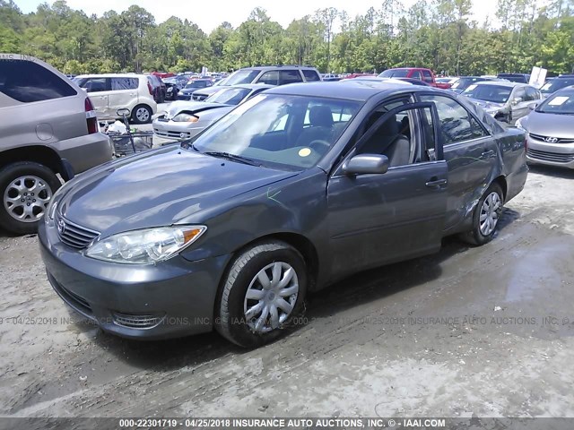 4T1BE32K36U663456 - 2006 TOYOTA CAMRY LE/XLE/SE ოქროსფერი ფოტო 2