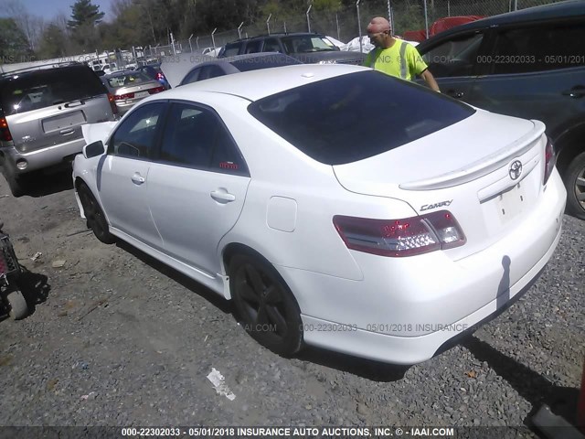 4T1BF3EK0AU551604 - 2010 TOYOTA CAMRY SE/LE/XLE 白色 照片 3