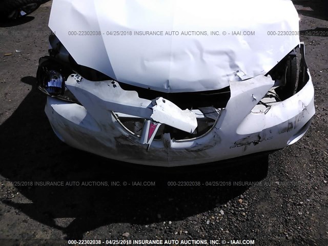 2G2WP552161161651 - 2006 PONTIAC GRAND PRIX WHITE photo 6