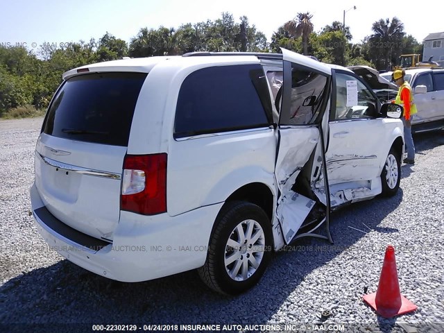 2C7WC1BG0FR645752 - 2015 CHRYSLER TOWN & COUNTRY TOURING WHITE photo 4