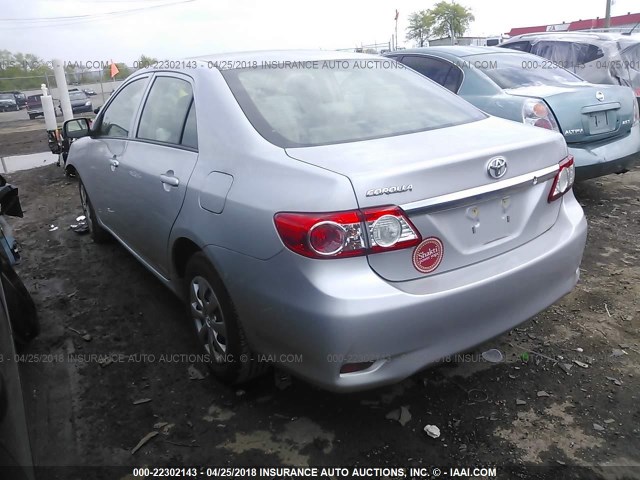 2T1BU4EE7CC909095 - 2012 TOYOTA COROLLA S/LE SILVER photo 3