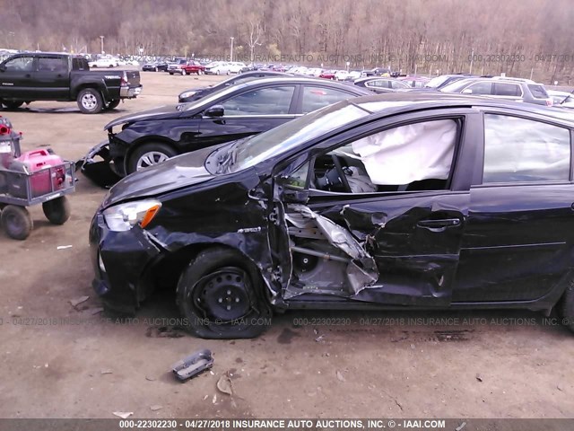 JTDKDTB3XD1541207 - 2013 TOYOTA PRIUS C BLACK photo 6