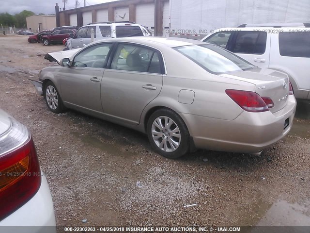 4T1BK36B98U321015 - 2008 TOYOTA AVALON XL/XLS/TOURING/LIMITED GOLD photo 3