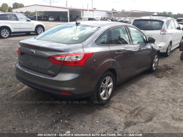 1FADP3F29DL311959 - 2013 FORD FOCUS SE GRAY photo 4