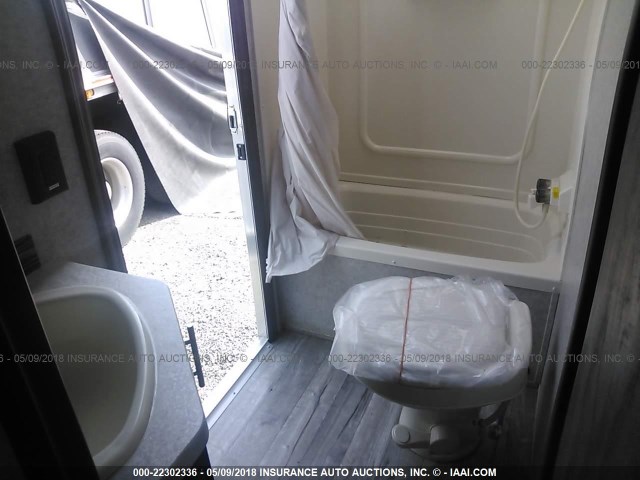 4X4TCKB29JK052354 - 2018 FOREST RIVER GREY WOLF  蓝色 照片 8