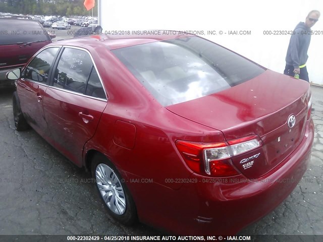 4T1BF1FK1EU854447 - 2014 TOYOTA CAMRY L/SE/LE/XLE 红色 照片 3