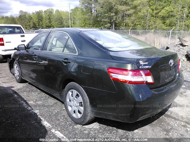 4T4BF3EK5AR049919 - 2010 TOYOTA CAMRY SE/LE/XLE GREEN photo 3