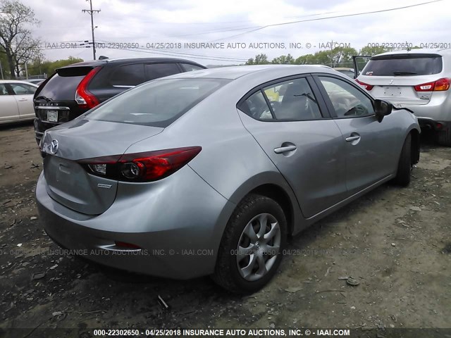 JM1BM1T75F1267617 - 2015 MAZDA 3 SV GRAY photo 4