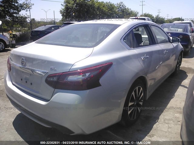 1N4AL3AP2JC144342 - 2018 NISSAN ALTIMA 2.5/S/SV/SL/SR SILVER photo 4