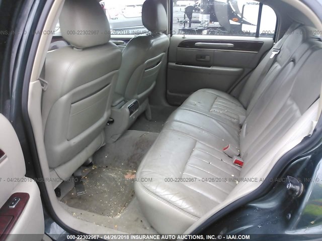 1LNHM81W03Y611317 - 2003 LINCOLN TOWN CAR EXECUTIVE أخضر صورة 8