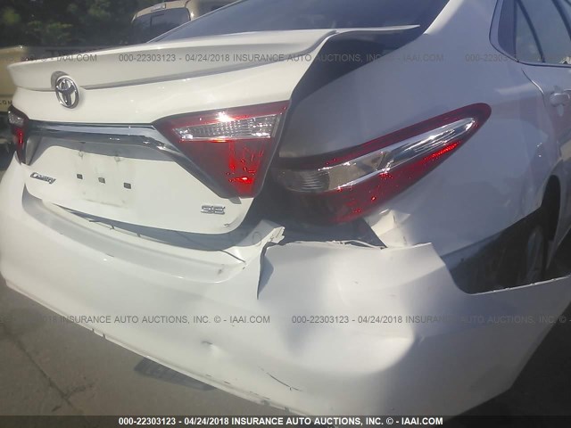 4T1BF1FK4HU398075 - 2017 TOYOTA CAMRY LE/XLE/SE/XSE თეთრი ფოტო 6