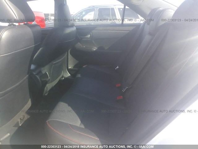 4T1BF1FK4HU398075 - 2017 TOYOTA CAMRY LE/XLE/SE/XSE თეთრი ფოტო 8