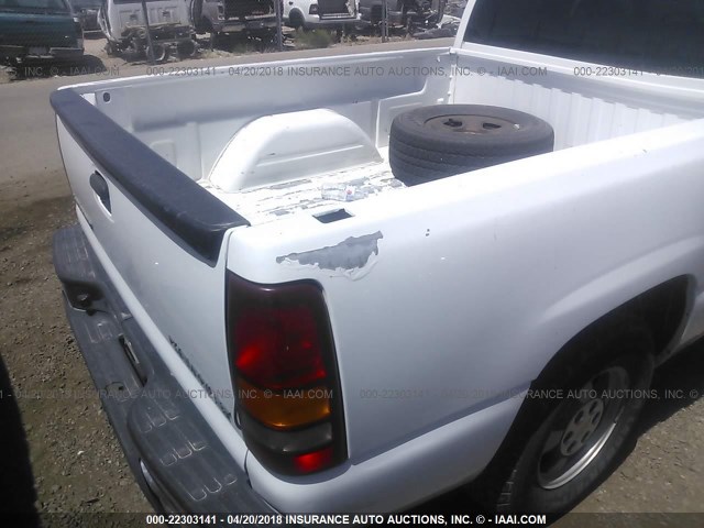 2GCEC19T921406575 - 2002 CHEVROLET SILVERADO C1500 WHITE photo 6