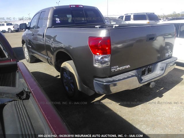 5TFBV54148X035539 - 2008 TOYOTA TUNDRA DOUBLE CAB/DOUBLE CAB SR5 BROWN photo 3