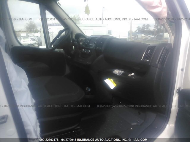 3C6URVJG2HE524891 - 2017 RAM PROMASTER 3500 3500 HIGH WHITE photo 5
