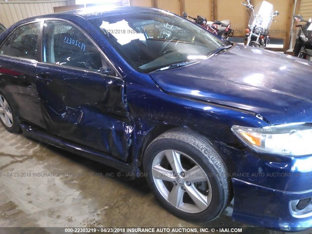 4T1BF3EK1BU681084 - 2011 TOYOTA CAMRY SE/LE/XLE BLUE photo 6