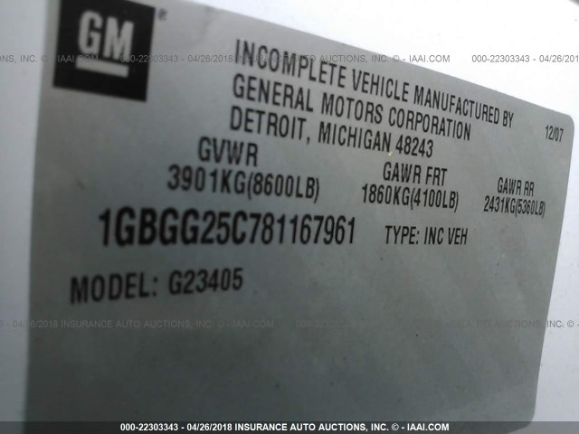 1GBGG25C781167961 - 2008 CHEVROLET EXPRESS G2500  WHITE photo 9