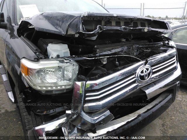 5TFRM5F13HX119933 - 2017 TOYOTA TUNDRA DOUBLE CAB SR/SR5 BLACK photo 6