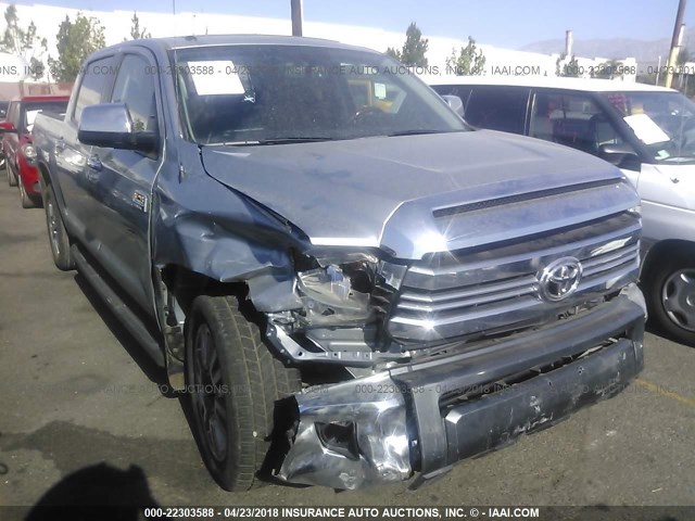 5TFGY5F17HX215365 - 2017 TOYOTA TUNDRA CREWMAX 1794/PLATINUM 银色 照片 1