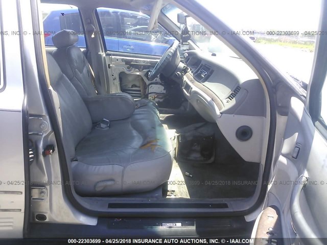 1LNLM81W0VY633606 - 1997 LINCOLN TOWN CAR EXECUTIVE Silber Foto 5