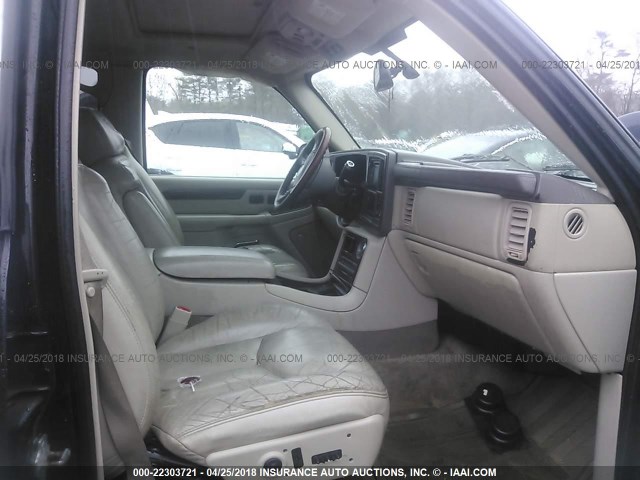 1GYEK63N75R238726 - 2005 CADILLAC ESCALADE LUXURY შავი ფოტო 5