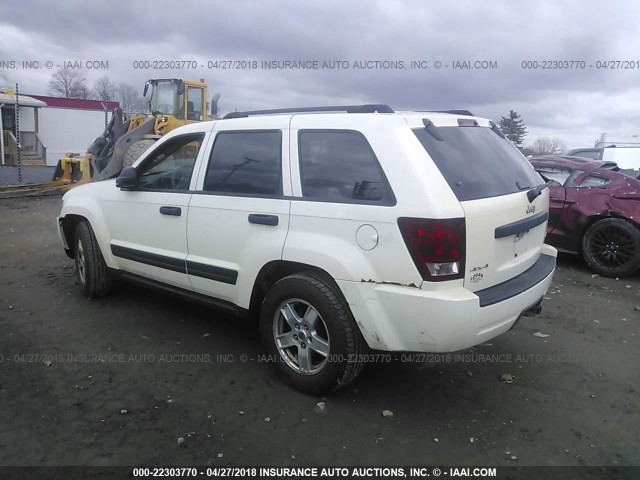 1J4GR48K05C628562 - 2005 JEEP GRAND CHEROKEE LAREDO/COLUMBIA/FREEDOM 白色 照片 3