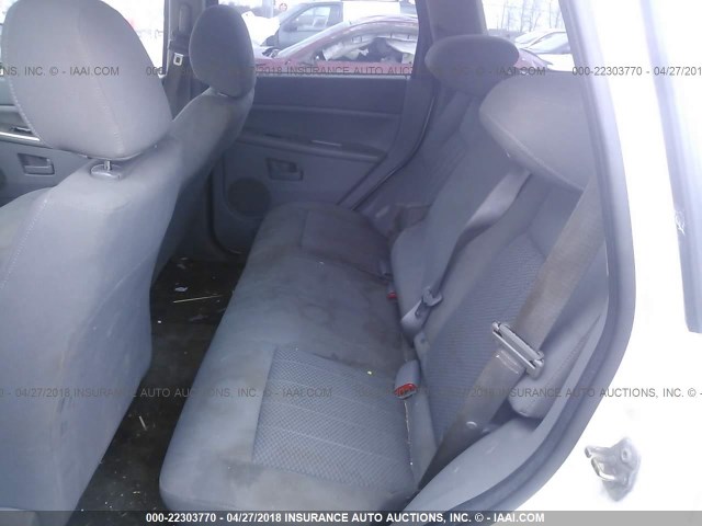 1J4GR48K05C628562 - 2005 JEEP GRAND CHEROKEE LAREDO/COLUMBIA/FREEDOM 白色 照片 8