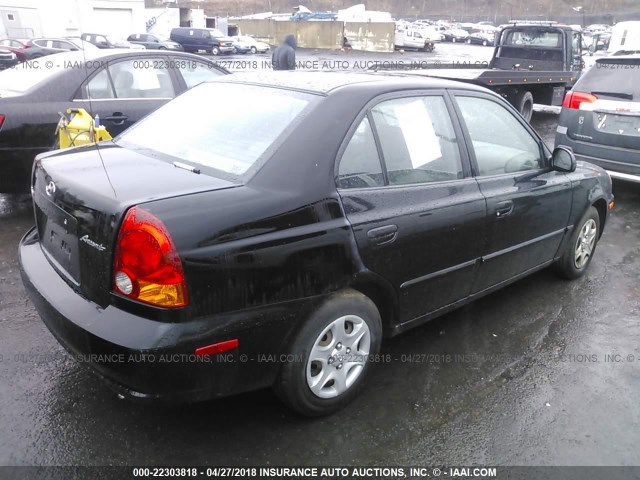 KMHCG45C15U598694 - 2005 HYUNDAI ACCENT GL BLACK photo 4