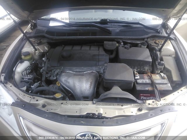 4T1BF3EK4BU602393 - 2011 TOYOTA CAMRY SE/LE/XLE 金色 照片 10
