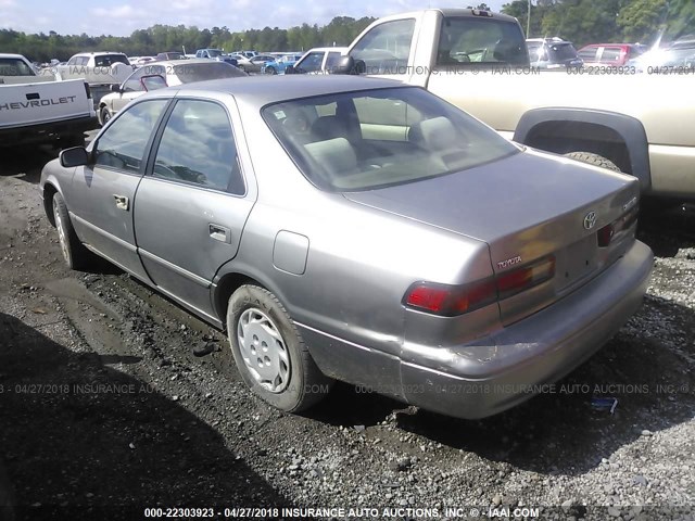 4T1BG22K6WU316434 - 1998 TOYOTA CAMRY CE/LE/XLE 灰色 照片 3