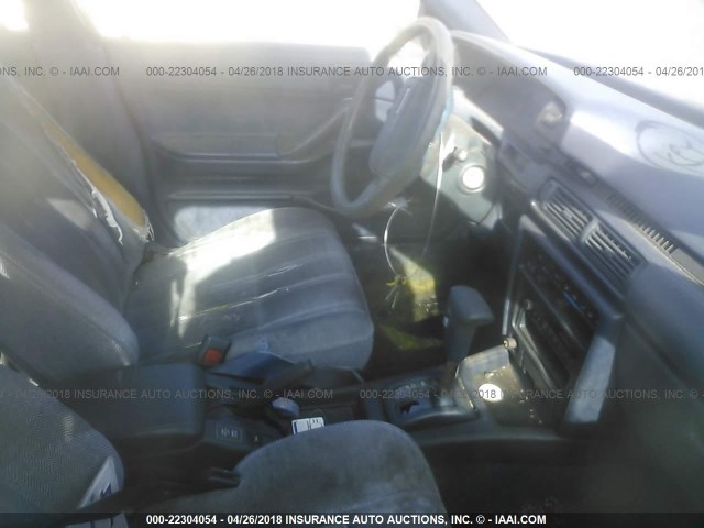 JT2SV21E7H3072252 - 1987 TOYOTA CAMRY DLX SILVER photo 5