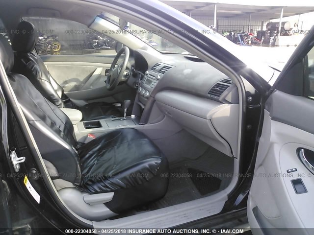 4T1BE46KX7U693930 - 2007 TOYOTA CAMRY NEW GENERAT CE/LE/XLE/SE BLACK photo 5