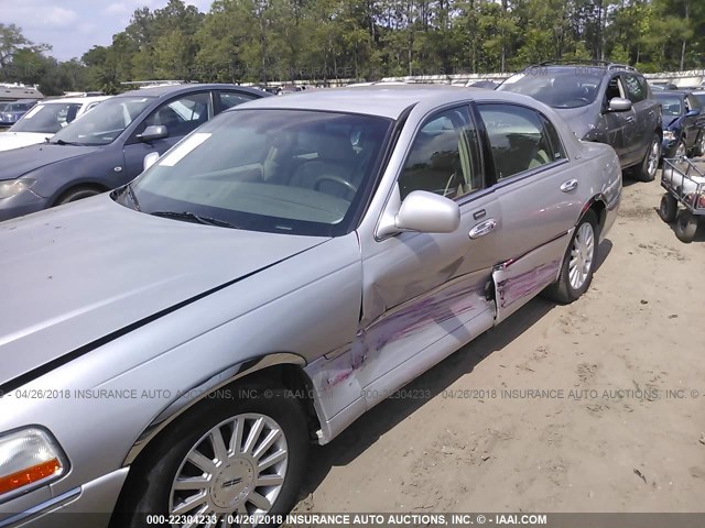 1LNHM81W94Y619546 - 2004 LINCOLN TOWN CAR EXECUTIVE/SIGNATURE Gümüş fotoğraf 6