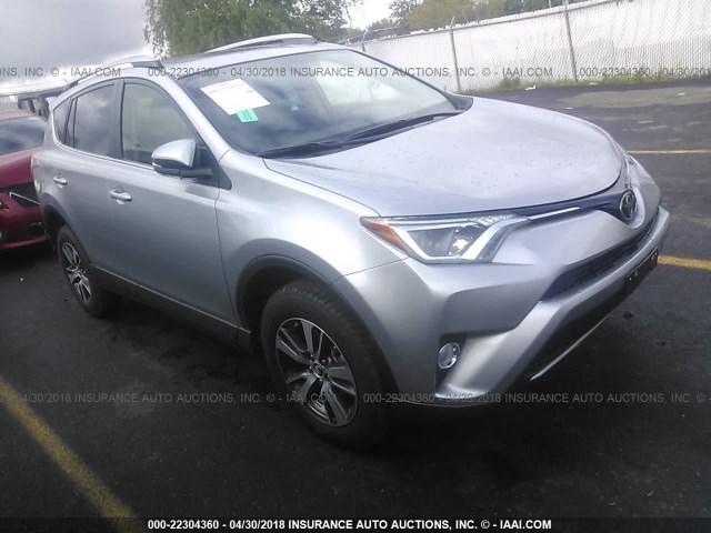 JTMRFREV1JD228050 - 2018 TOYOTA RAV4 ADVENTURE/XLE 银色 照片 1