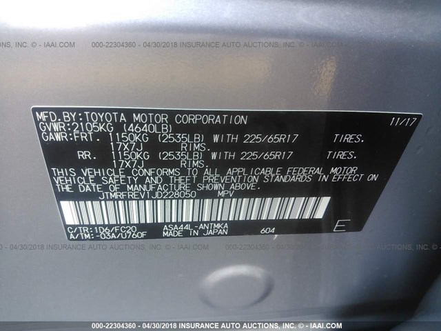 JTMRFREV1JD228050 - 2018 TOYOTA RAV4 ADVENTURE/XLE 银色 照片 9