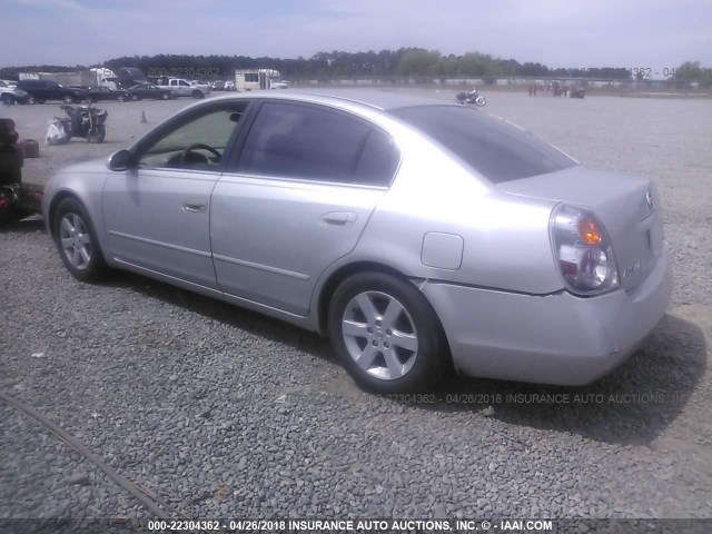 1N4AL11DX2C223236 - 2002 NISSAN ALTIMA S/SL SILVER photo 3