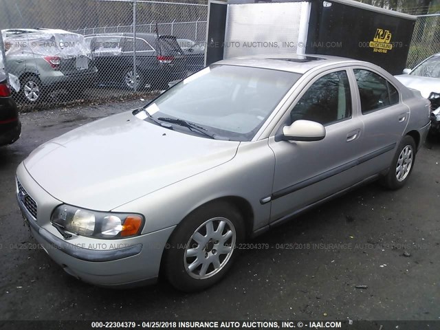 YV1RS61R812071187 - 2001 VOLVO S60 GOLD photo 2