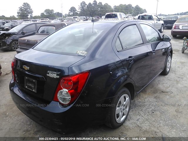 1G1JA5SH8F4152006 - 2015 CHEVROLET SONIC LS 蓝色 照片 4