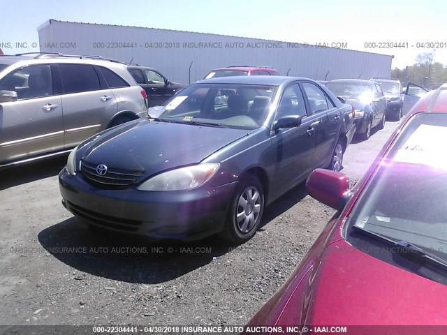 4T1BE32K73U210601 - 2003 TOYOTA CAMRY LE/XLE/SE GREEN photo 2