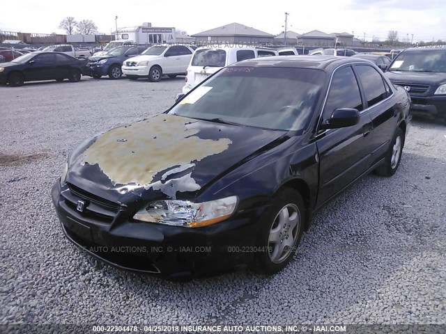 1HGCG1650YA037428 - 2000 HONDA ACCORD EX BLACK photo 6