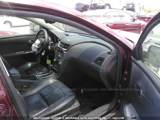 1G1ZE5EB0AF260325 - 2010 CHEVROLET MALIBU LTZ Қызыл фото 5