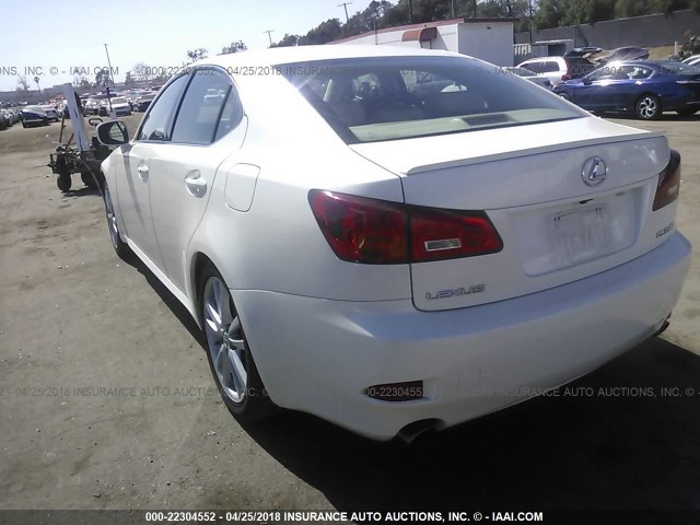 JTHBE262265002471 - 2006 LEXUS IS 350 WHITE photo 3