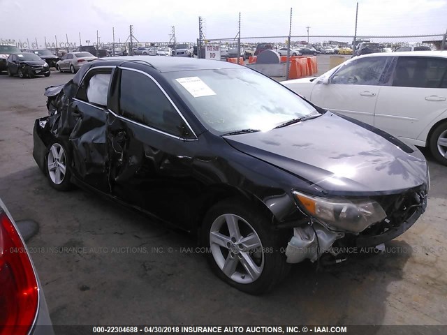 4T1BF1FKXEU862790 - 2014 TOYOTA CAMRY L/SE/LE/XLE 黑色 照片 1