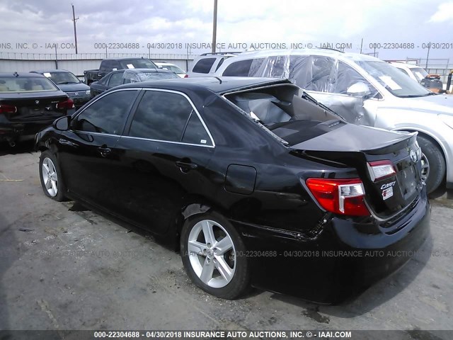 4T1BF1FKXEU862790 - 2014 TOYOTA CAMRY L/SE/LE/XLE 黑色 照片 3