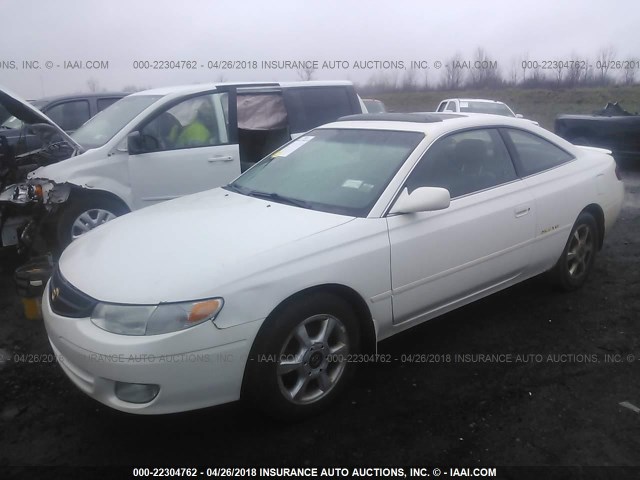 2T1CF28P01C497079 - 2001 TOYOTA CAMRY SOLARA SE/SLE WHITE photo 2