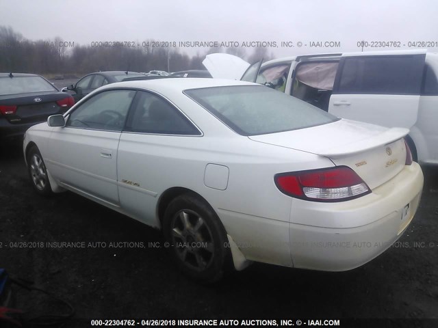 2T1CF28P01C497079 - 2001 TOYOTA CAMRY SOLARA SE/SLE თეთრი ფოტო 3