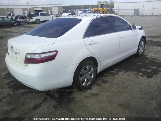 4T1BE46K48U790431 - 2008 TOYOTA CAMRY CE/LE/XLE/SE WHITE photo 4